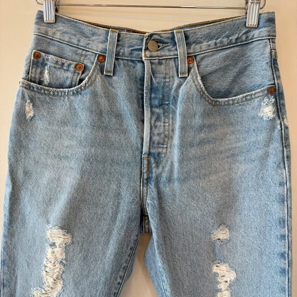 Levi’s Premium 501 Distressed Light Blue Denim Straight Leg Jeans Womens W26 L26 - Picture 3 of 10